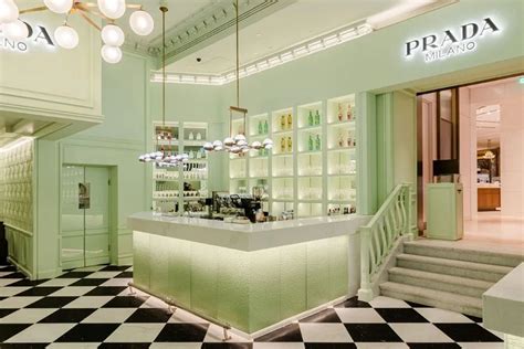 prada cafe.|prada milano cafe.